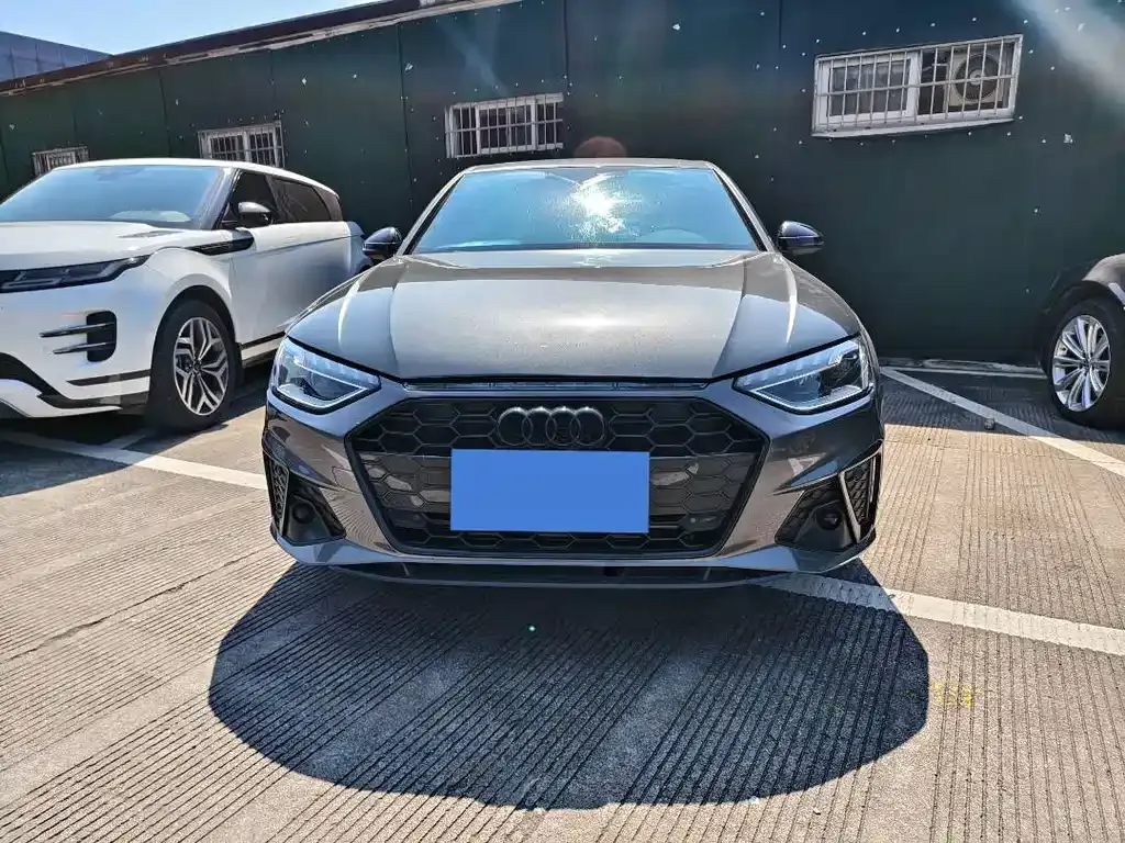 Audi A4L 2024 из CN, фото 8