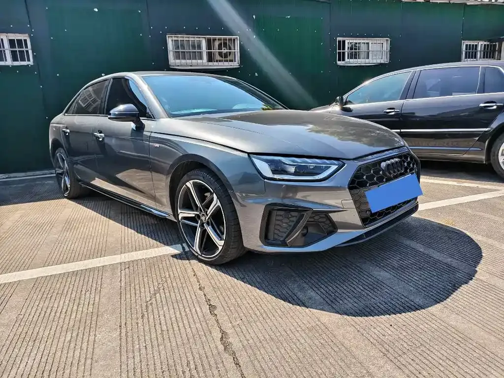 Audi A4L 2024 из CN, фото 10