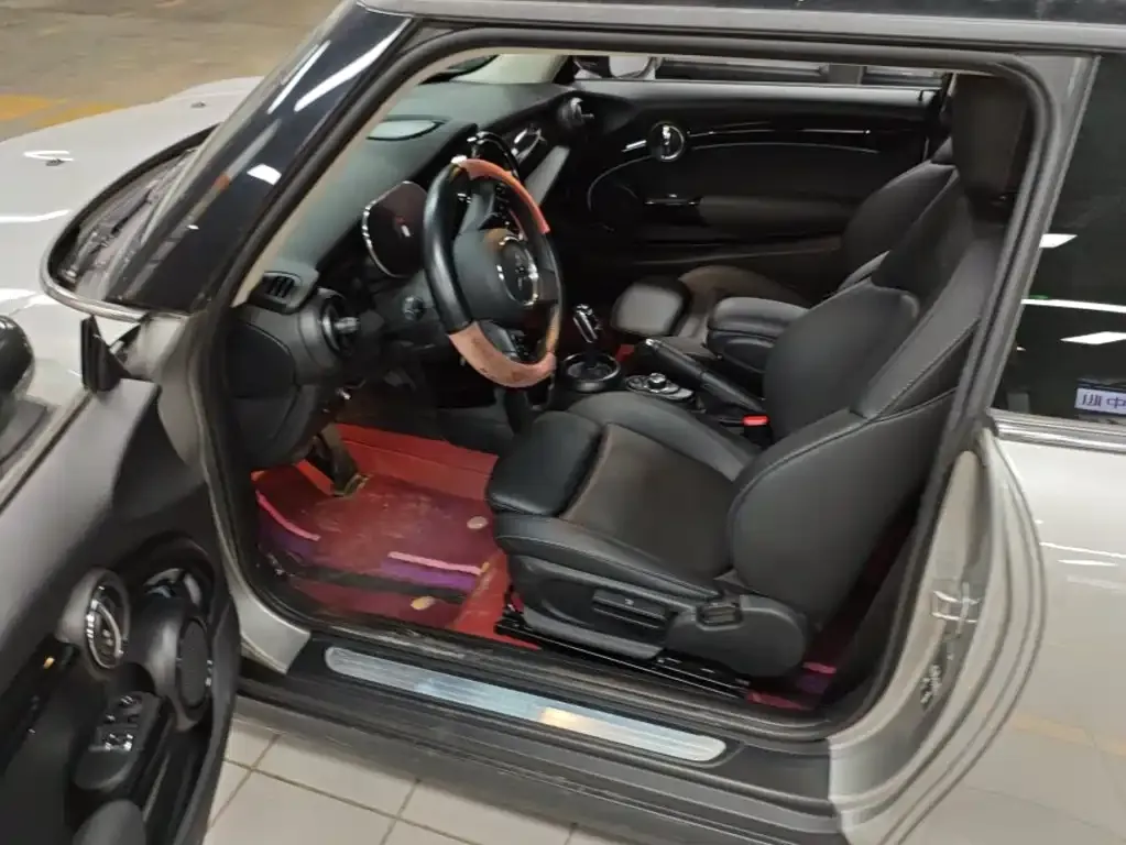 MINI Cooper (3-door) 2023 из CN, фото 3