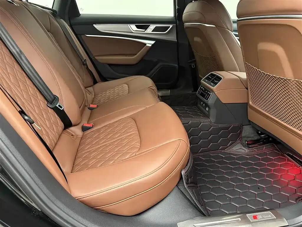 Audi A6L 2025 из CN, фото 2