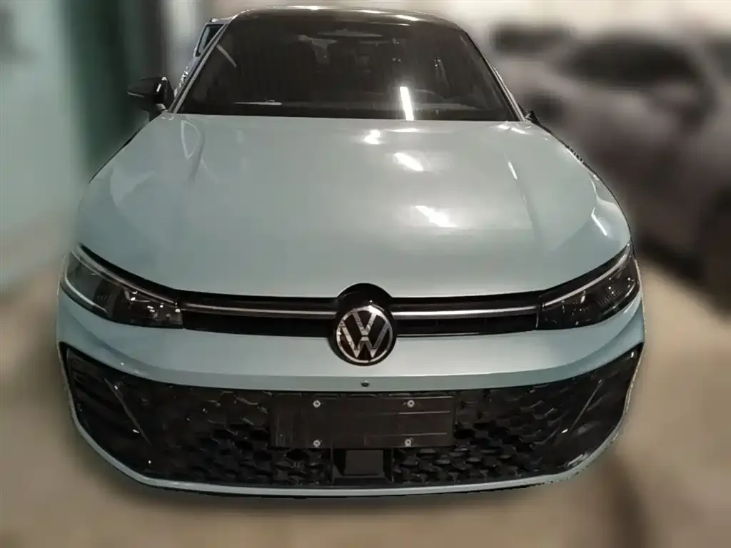 Volkswagen Passat 2024 из CN, фото 9