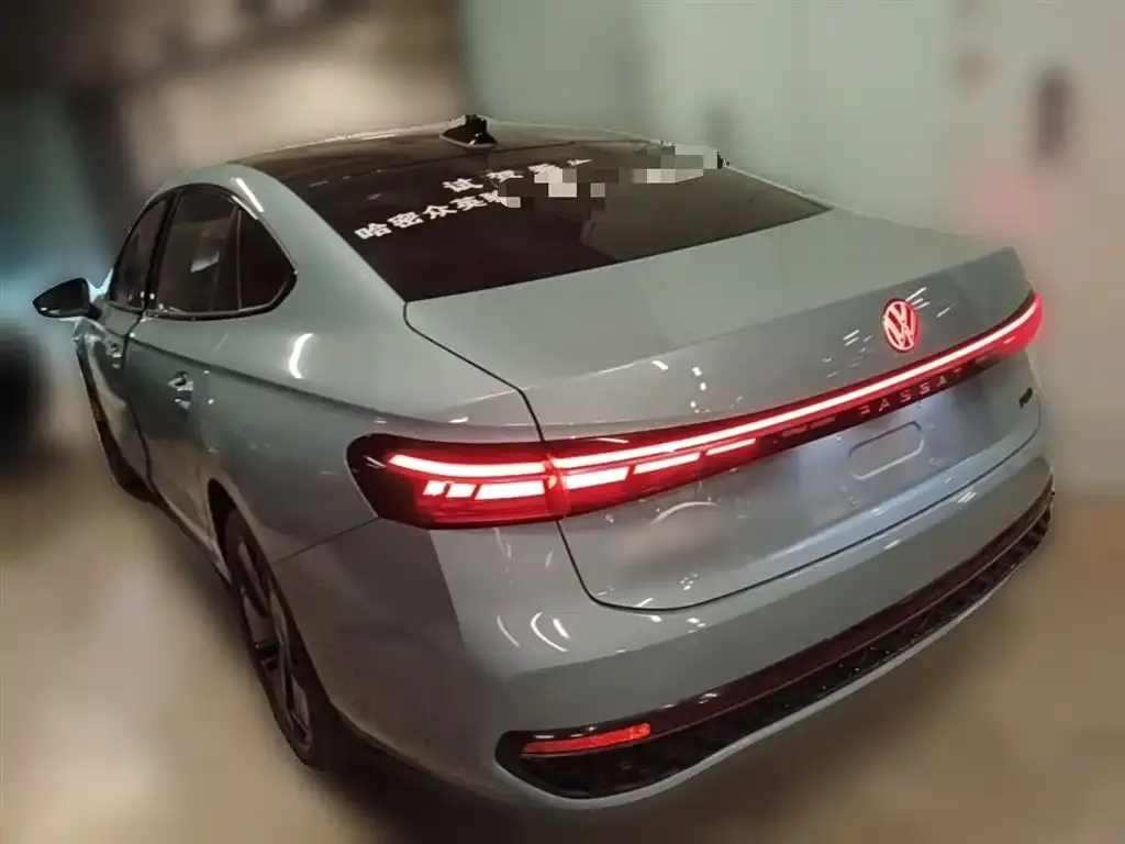 Volkswagen Passat 2024 из CN, фото 4