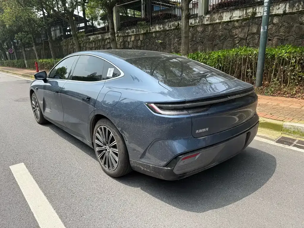 Geely Galaxy Xingyao 8 2025 из CN, фото 10