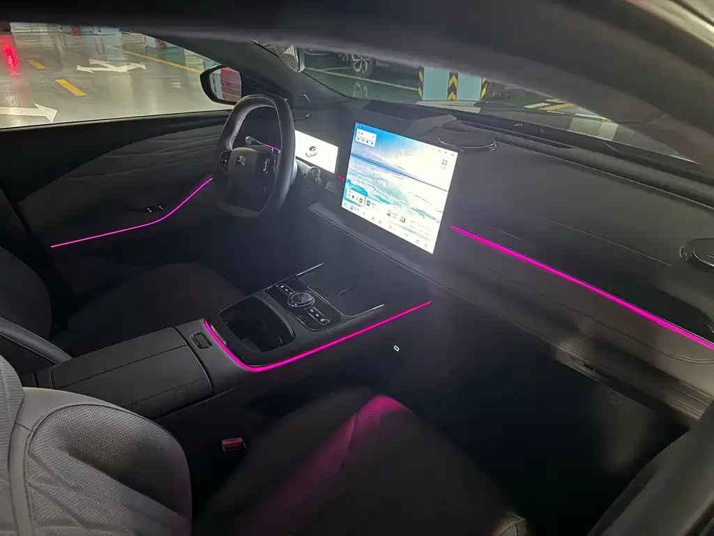 Geely Galaxy Xingyao 8 2025 из CN, фото 3