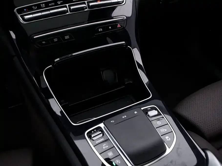 Mercedes-Benz GLC 2023 из CN, фото 3