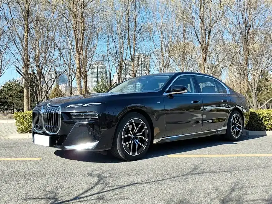 BMW 7 Series 2025 из CN, фото 1