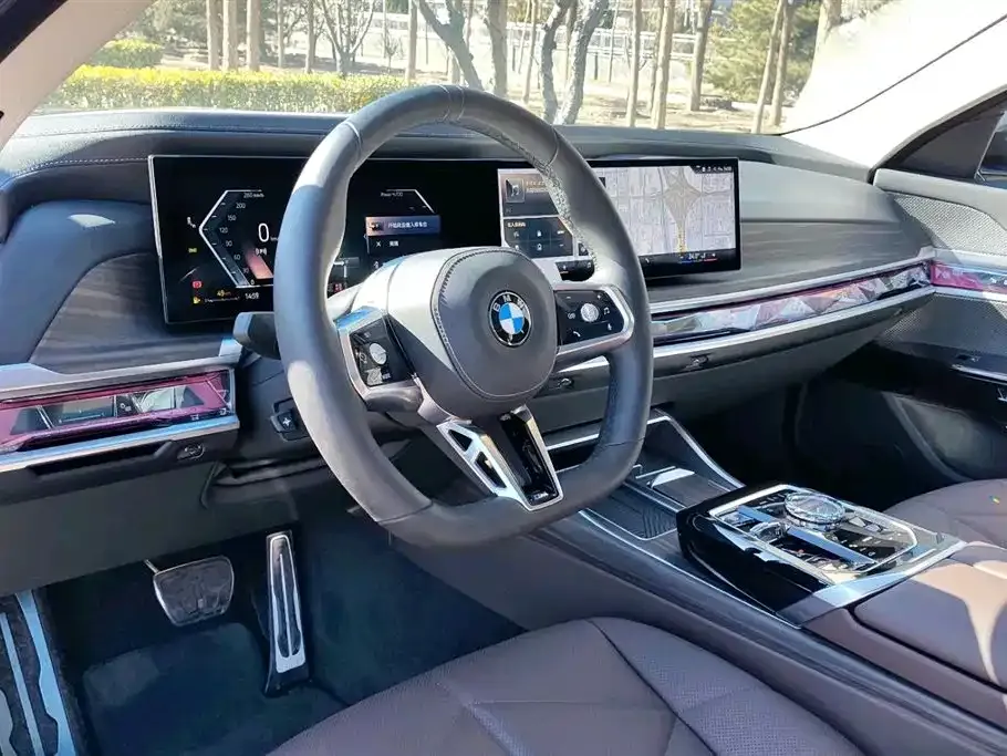BMW 7 Series 2025 из CN, фото 3