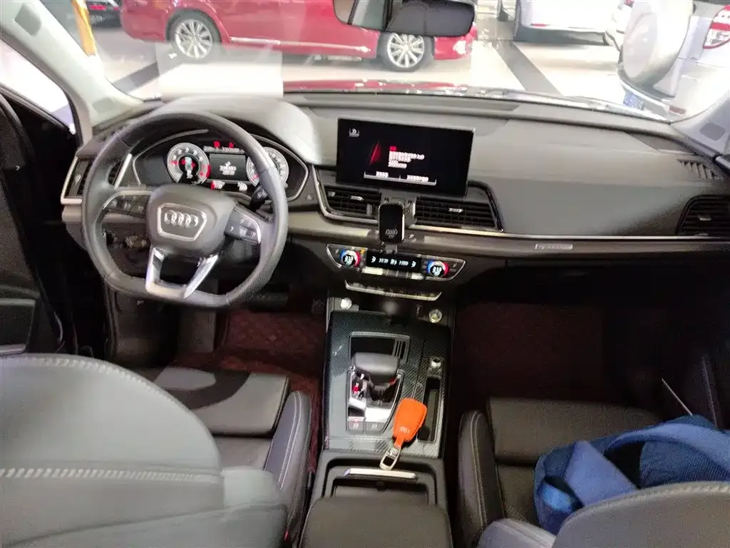 Audi Q5L 2023 из CN, фото 3