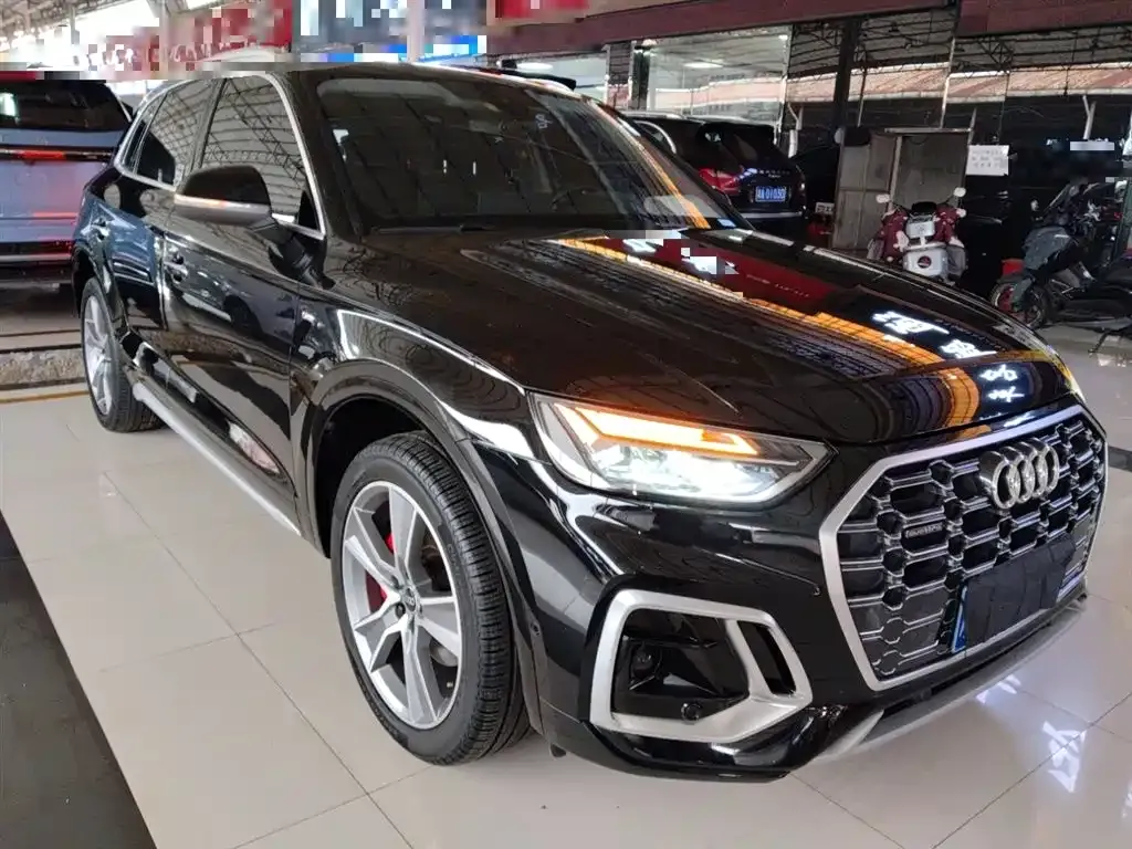Audi Q5L 2023 из CN, фото 2