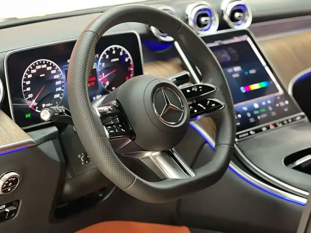 Mercedes-Benz GLC — фото 2