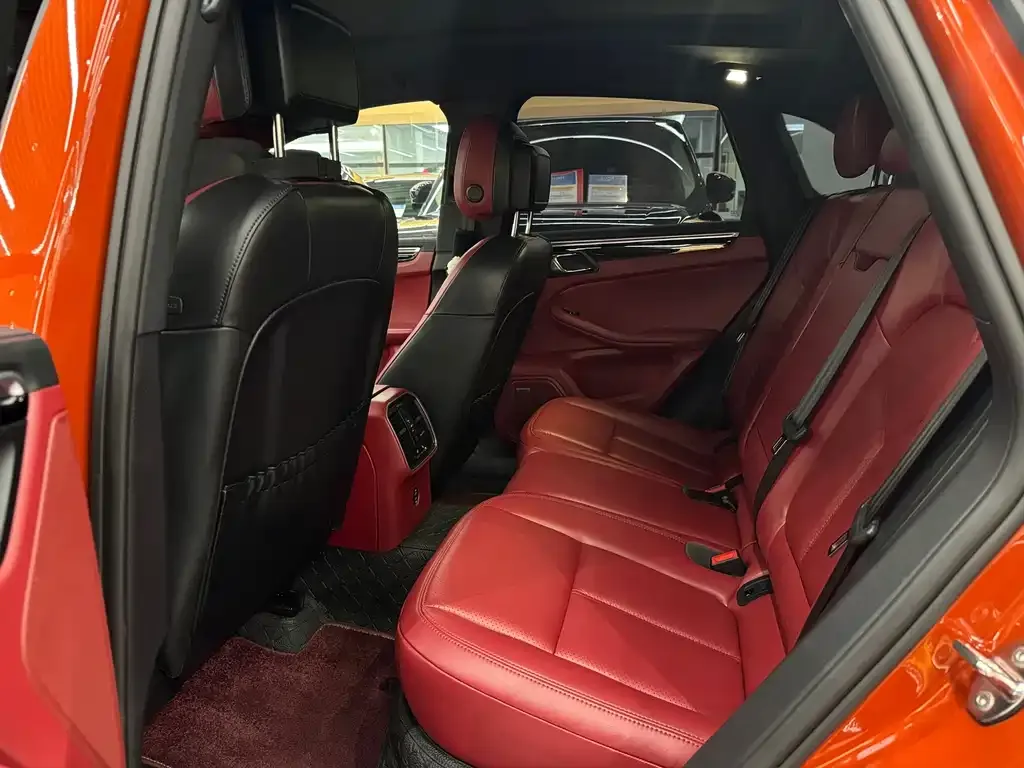 Porsche Macan 2023 из CN, фото 2