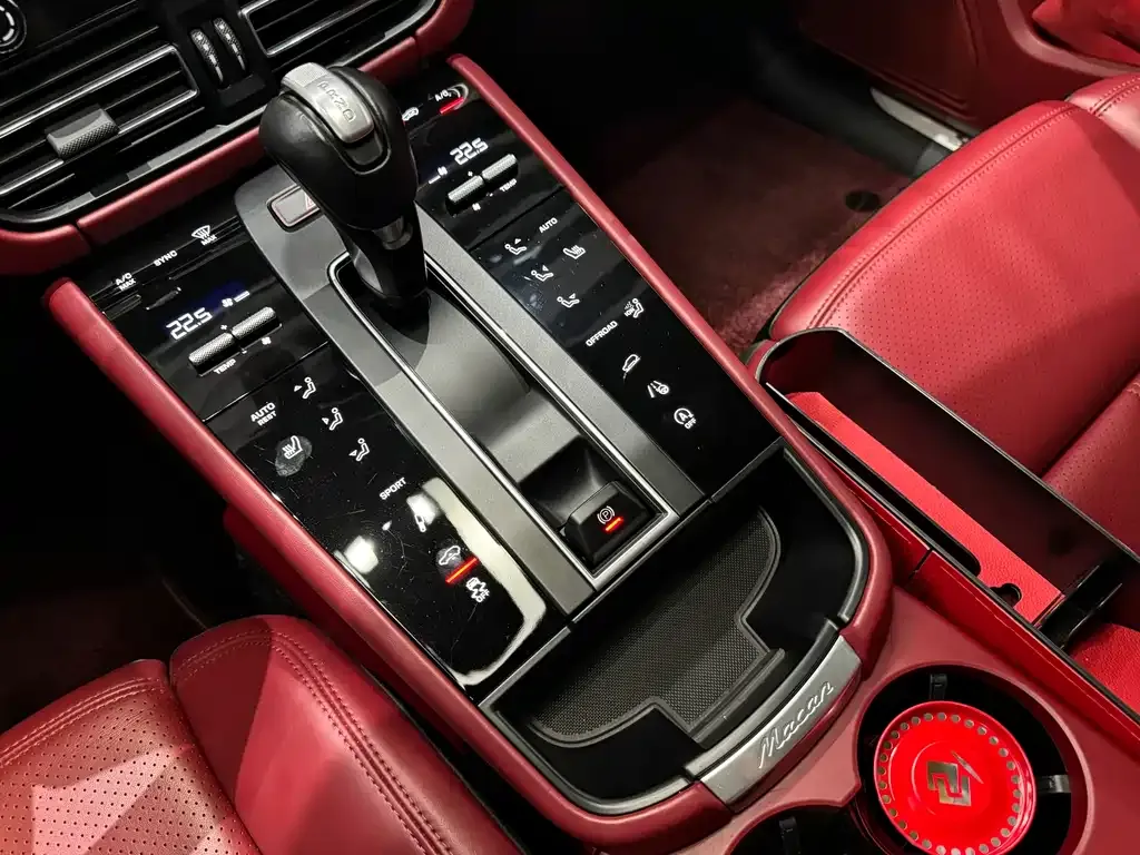 Porsche Macan 2023 из CN, фото 10