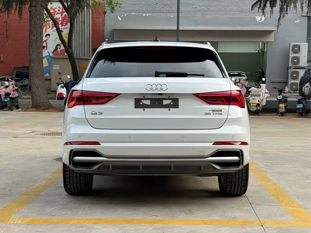 Audi Q3 2023 из CN, фото 9