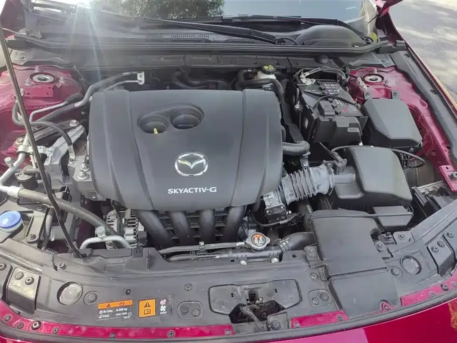 Mazda 3 Axela 2023 из CN, фото 2
