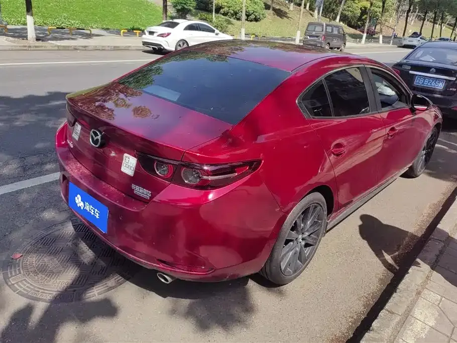 Mazda 3 Axela 2023 из CN, фото 4