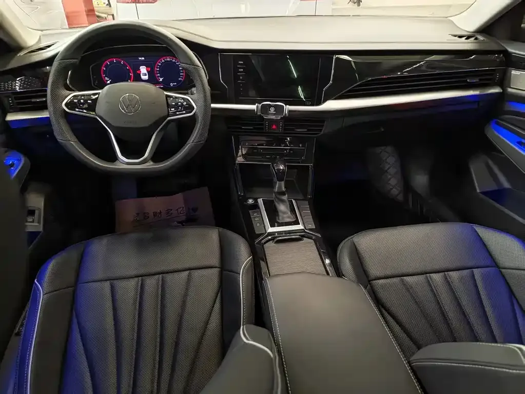 Volkswagen Passat — фото 6