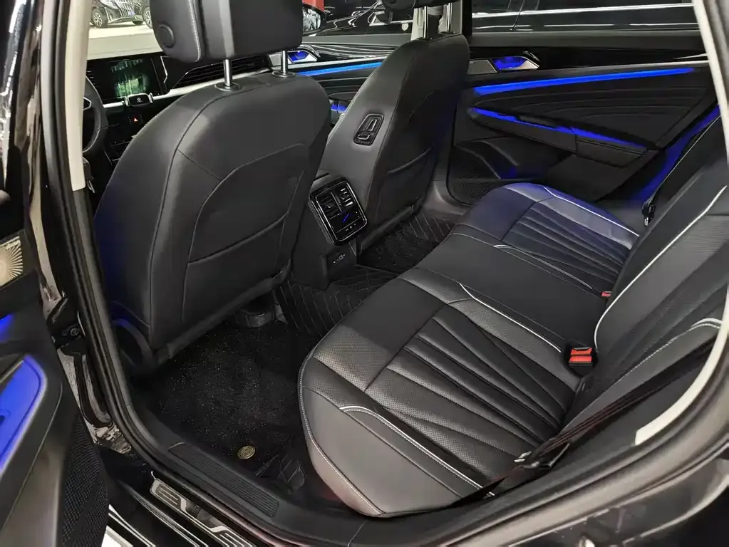 Volkswagen Passat — фото 3