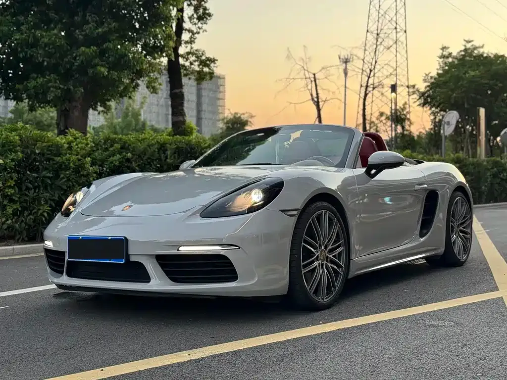 Porsche 718