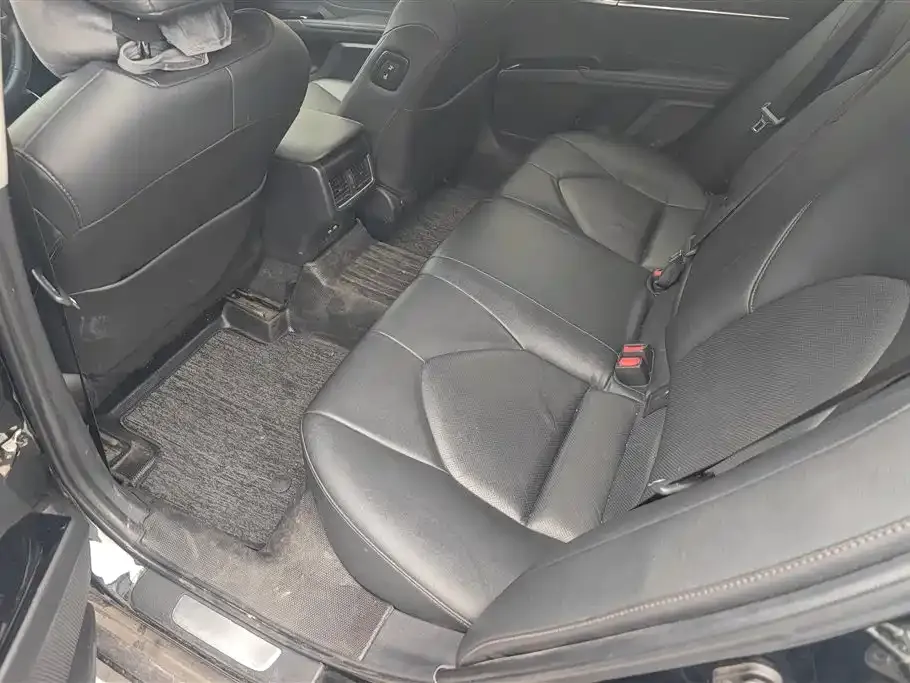 Toyota Camry 2022 из CN, фото 2