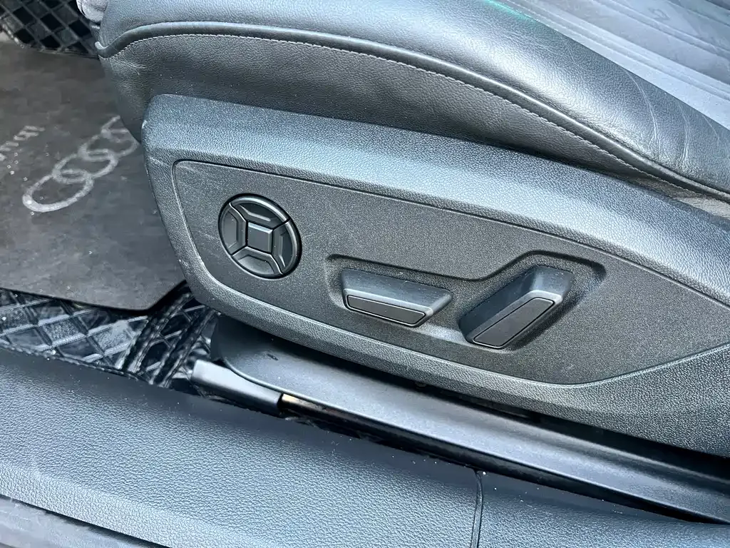 Audi A7 2023 из CN, фото 9