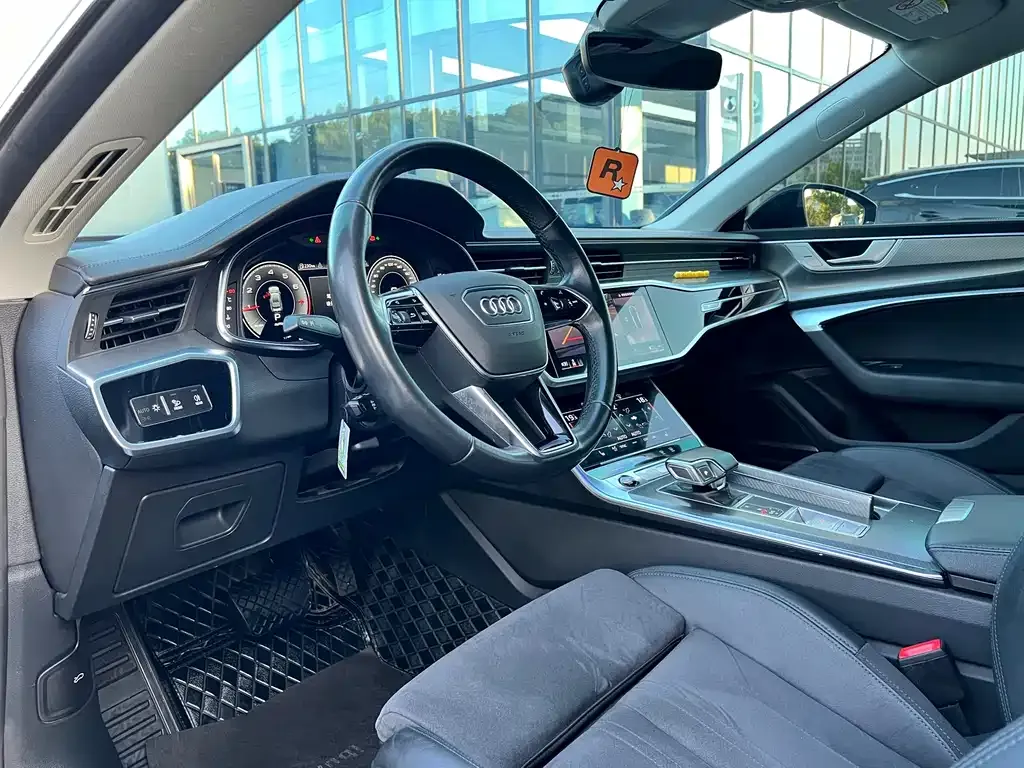 Audi A7 2023 из CN, фото 4