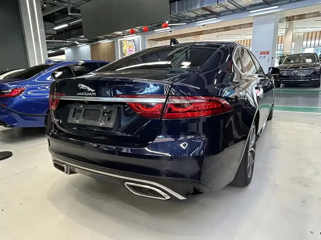Jaguar XFL — фото 10