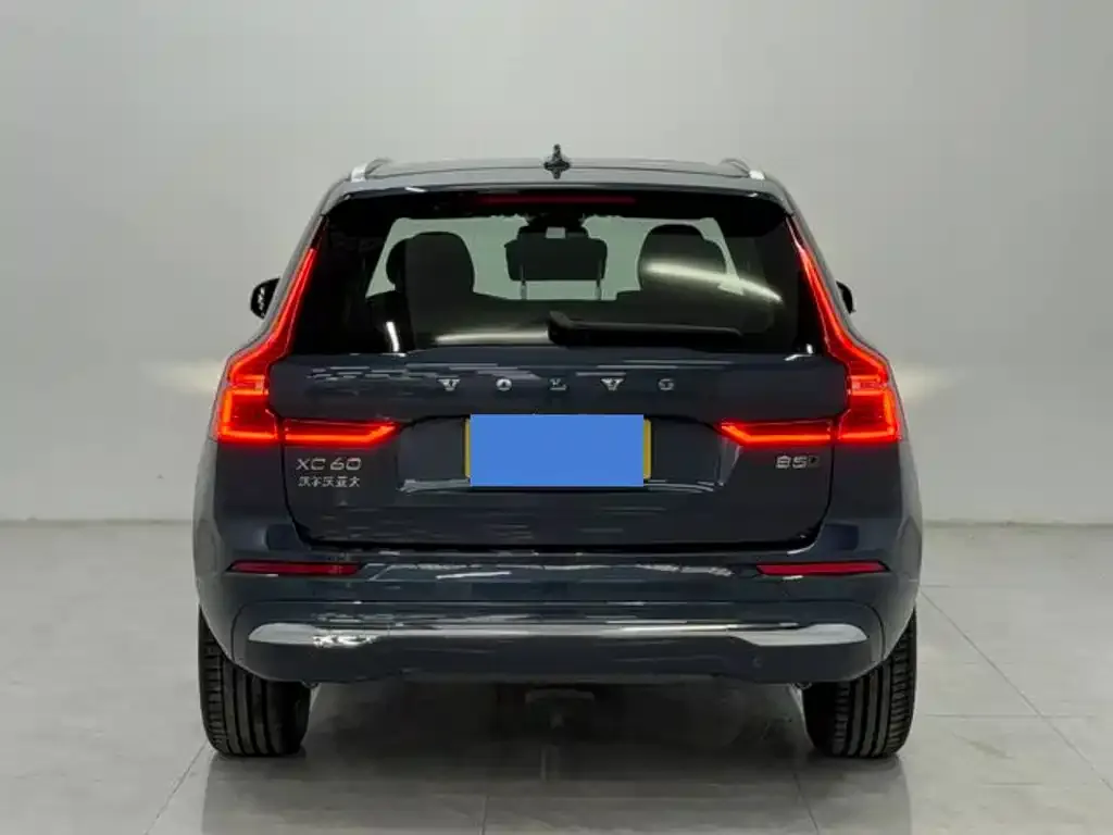 Volvo XC60 — фото 4