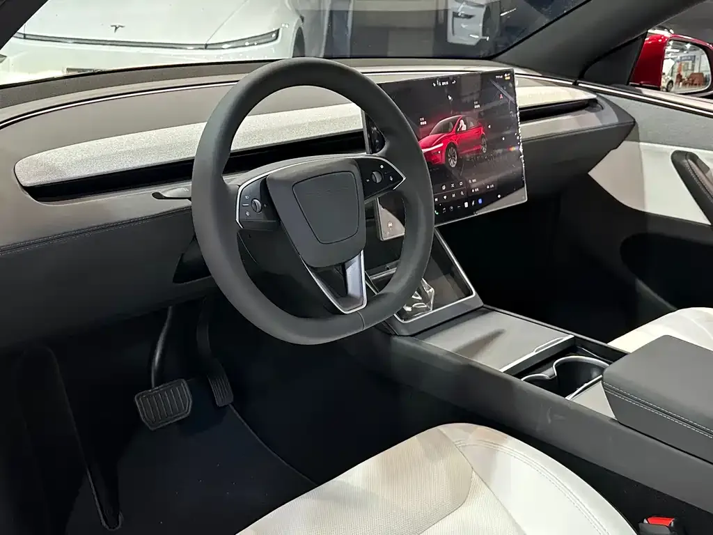 Tesla Model Y 2026 из CN, фото 4