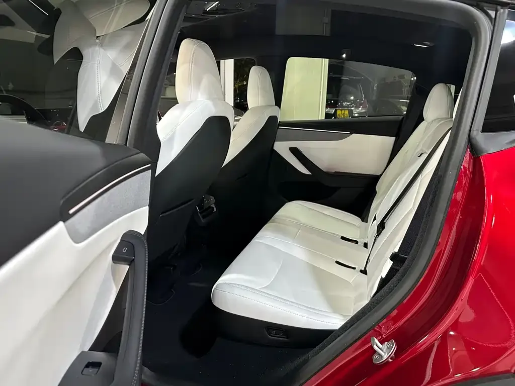 Tesla Model Y 2026 из CN, фото 10