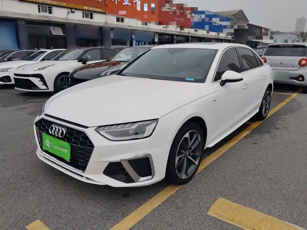 Audi A4L 2021 из CN, фото 1