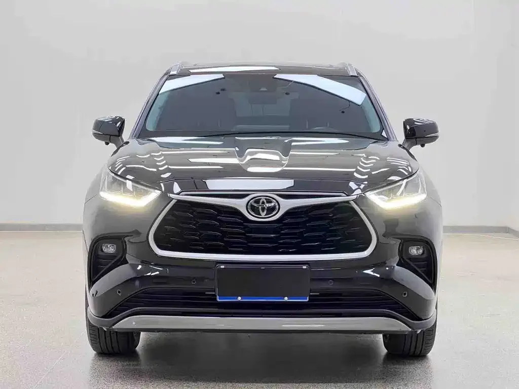 Toyota Highlander — фото 2