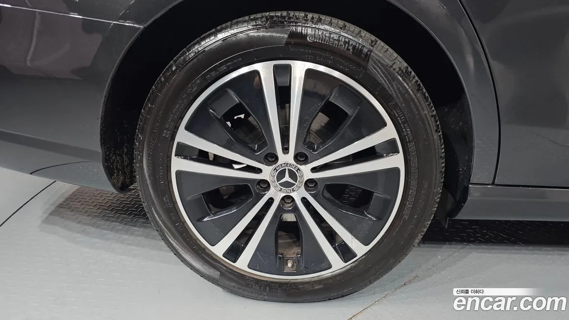 Mercedes-Benz E-Class 2021 из KR, фото 8