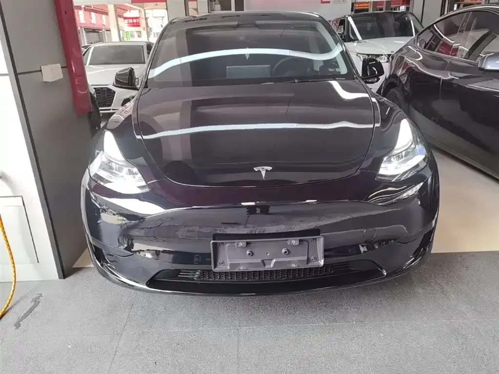 Tesla Model Y 2024 из CN, фото 8