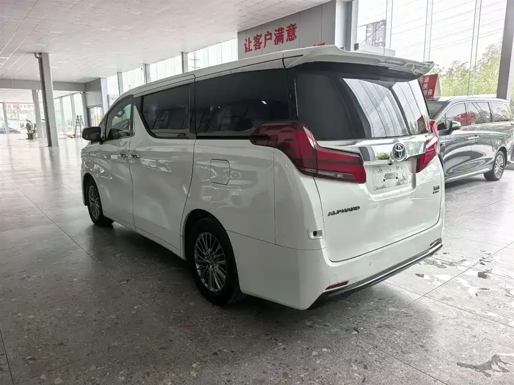 Toyota Alphard 2021 из CN, фото 4