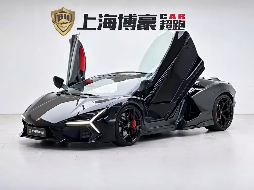 Lamborghini Revuelto — фото 1
