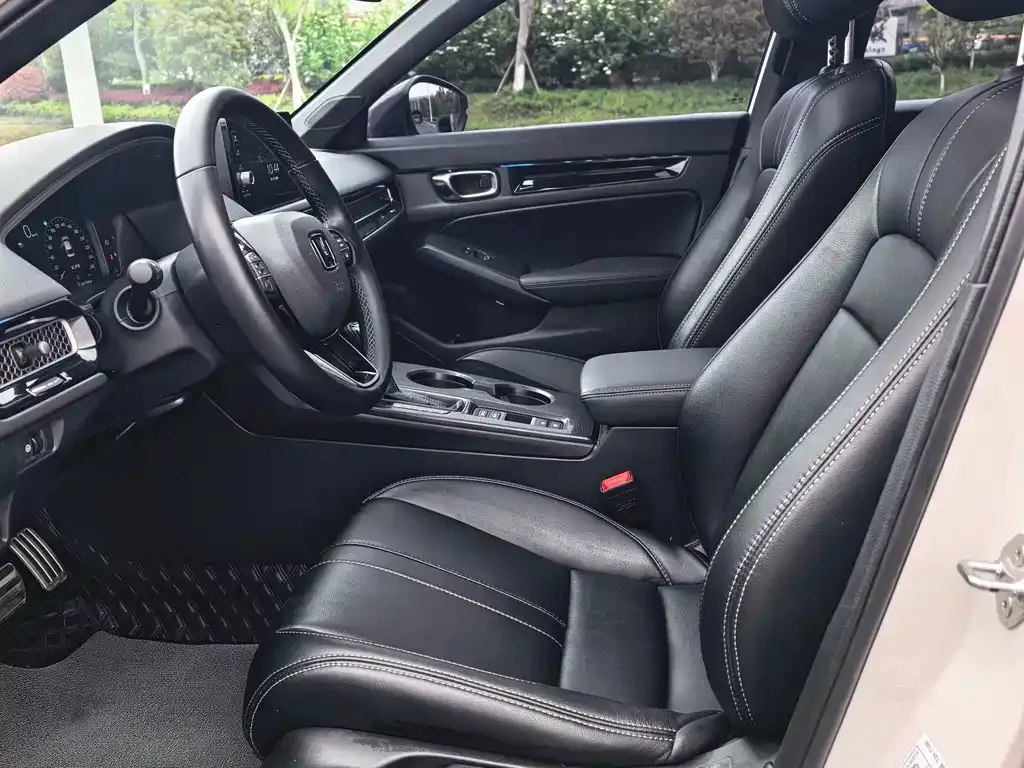 Honda Civic — фото 10
