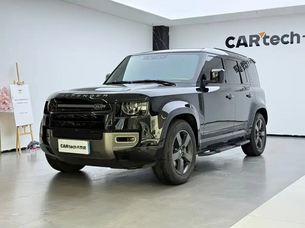 Land Rover Defender — фото 1