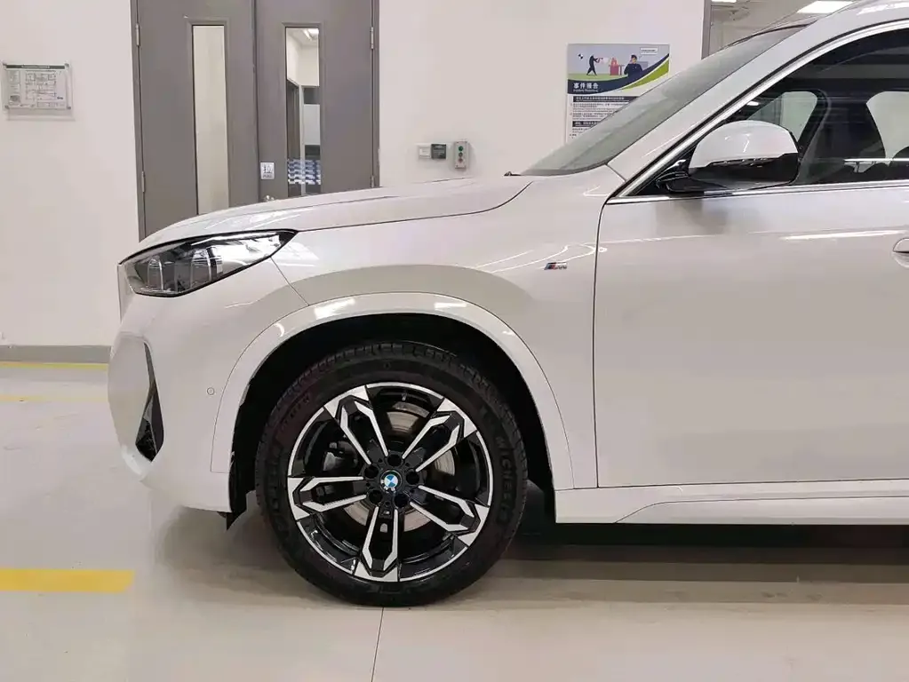 BMW X1 — фото 6