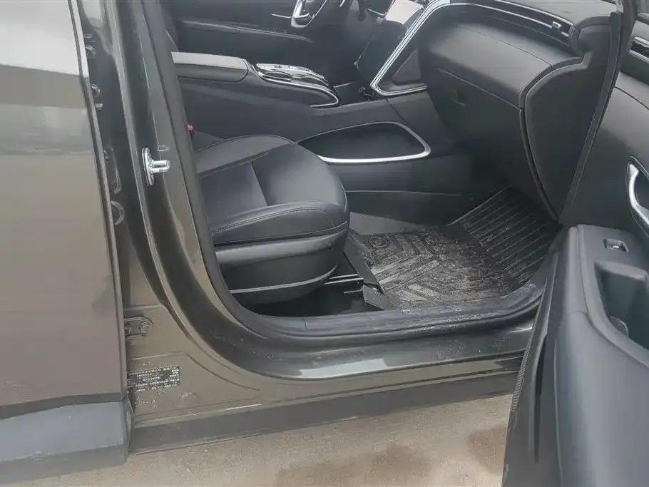 Hyundai Tucson 2023 из CN, фото 3