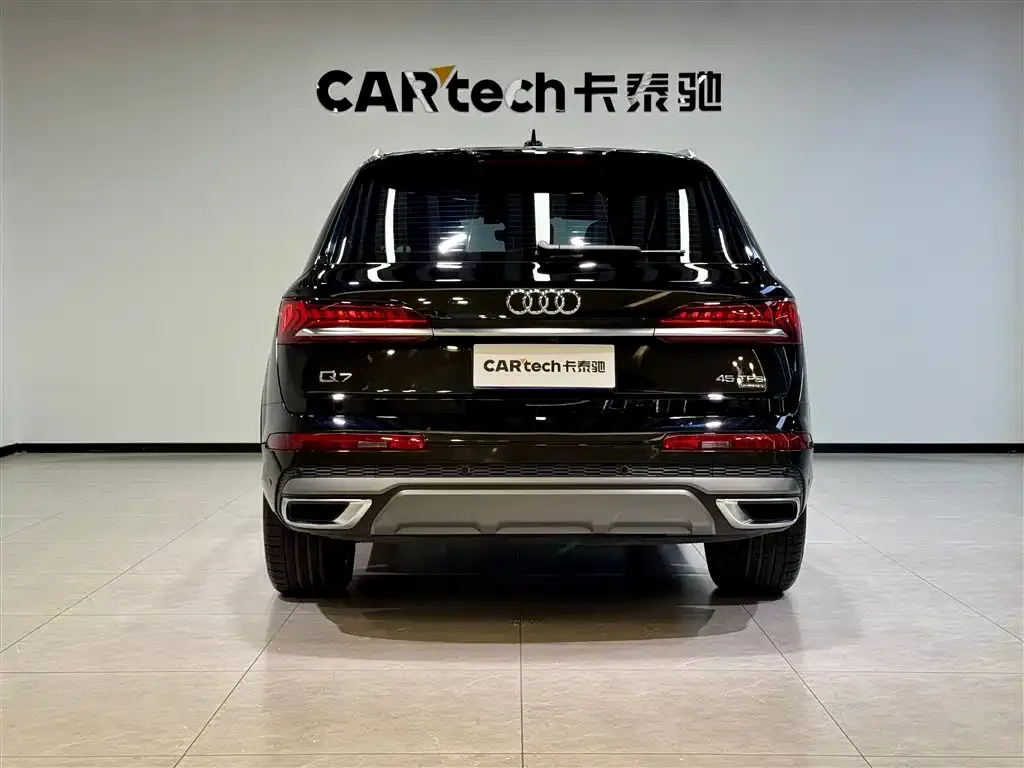 Audi Q7 — фото 2