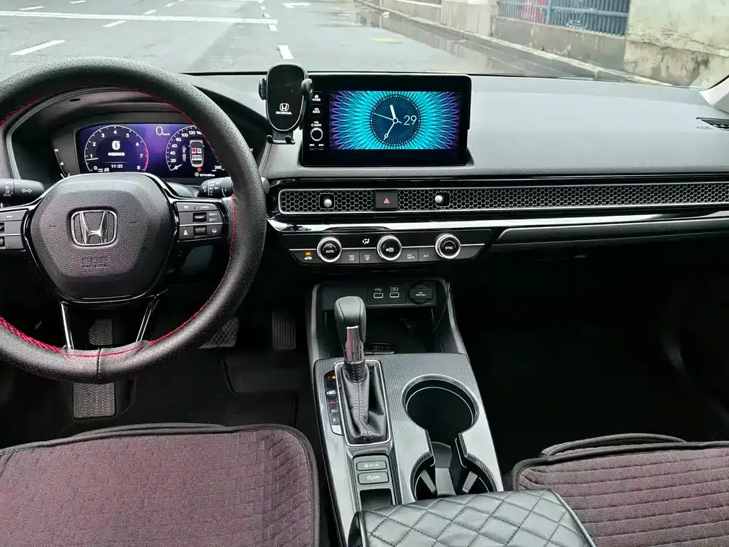 Honda Civic — фото 4