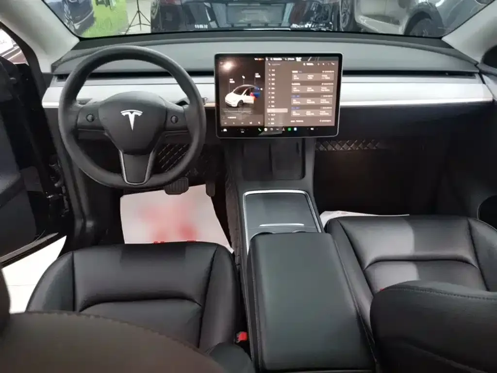 Tesla Model Y 2024 из CN, фото 3