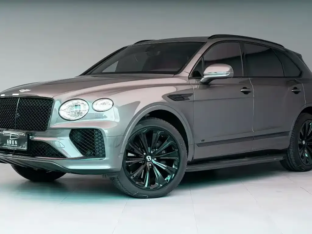 Bentley Bentayga 2023 из CN, фото 4