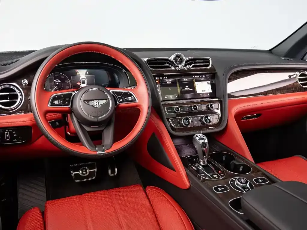 Bentley Bentayga 2023 из CN, фото 8