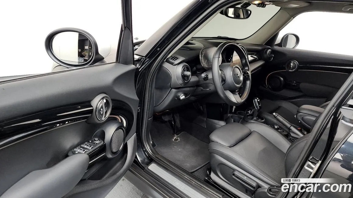 Mini Cooper 2023 из KR, фото 9