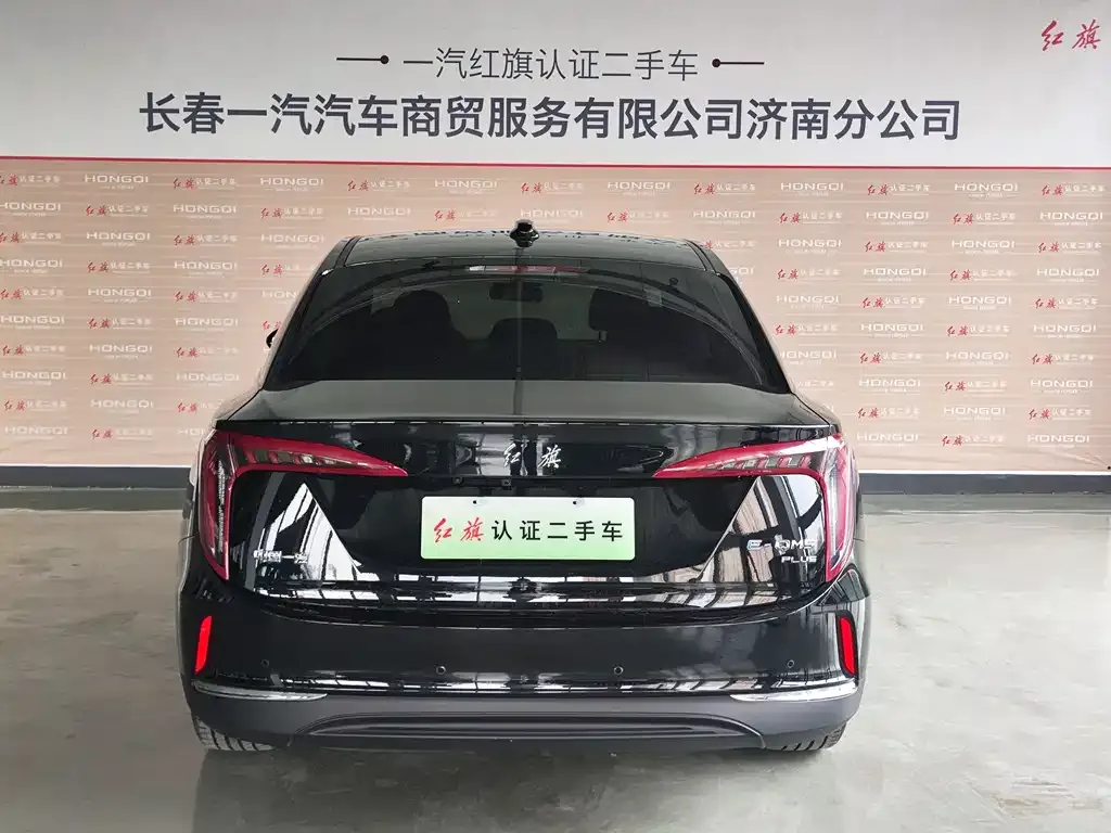 Hongqi E-QM5 — фото 9