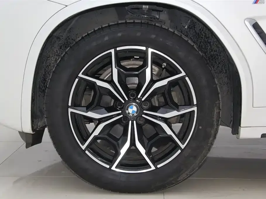 BMW X3 — фото 10