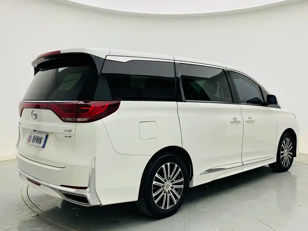 GAC Motor Trumpchi M8 — фото 10