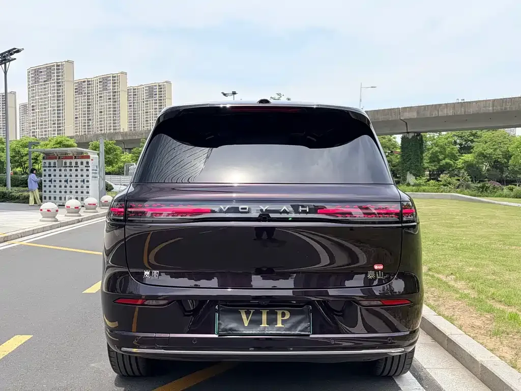 VOYAH Lantu Taishan 2025 из CN, фото 3