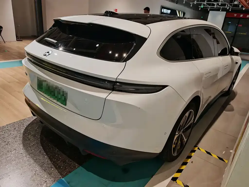 NIO ET5T 2024 из CN, фото 5